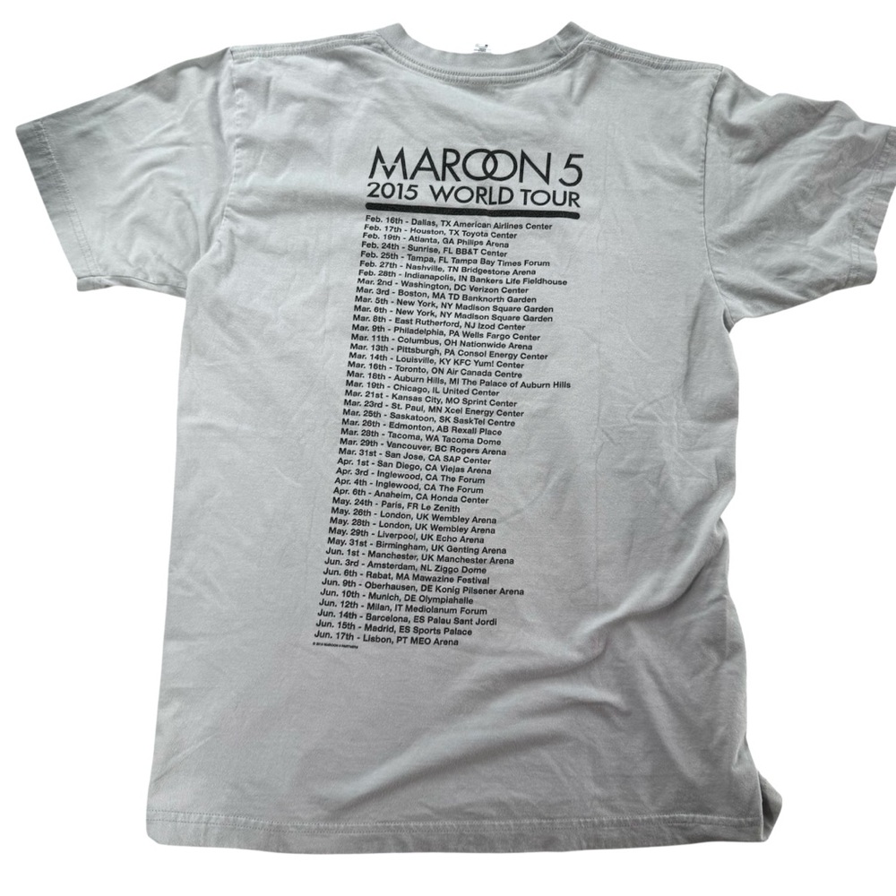 Maroon 5 Concert 2015 World Tour Band T-shirt Gray Unisex Size Medium Corton - Picture 2 of 10